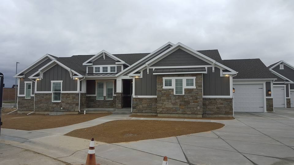 201 Hemlock project exterior