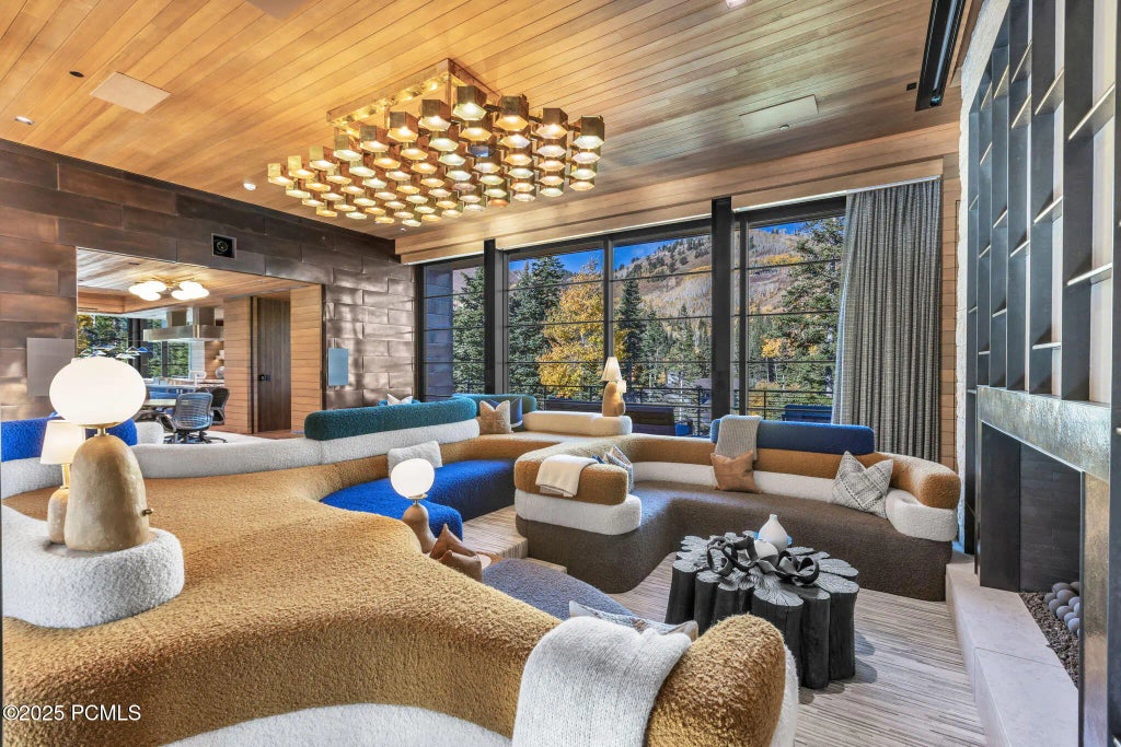 253 White Pine Canyon luxury residence exterior in Park City